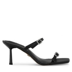 Klapki Nine West. Czarne klapki damskie Nine West, bez wzorów, bez obcasa. Za 239.99 zł.