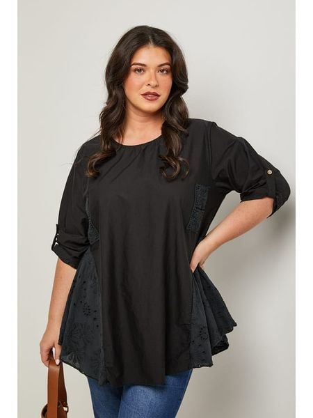 Curvy Lady Bluzka w kolorze czarnym rozmiar: 40/42. Czarne bluzki damskie Curvy Lady, bez wzorów, klasyczne, bez kołnierzyka, bez ramiączek. Za 114.17 zł.