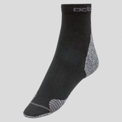 Skarpetki do biegania dla dorosłych Odlo Ceramicool QUARTER. Białe skarpetki damskie Odlo, bez wzorów. Za 89.99 zł.