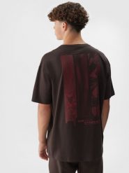 4F T-shirt oversize z nadrukiem męski - brązowy L. Brązowe t-shirty męskie 4f, l, bez wzorów, z bawełny, bez kołnierzyka. W wyprzedaży za 39.99 zł.
