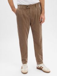 Tommy Hilfiger spodnie sztruksowe Mężczyźni Bawełna brązowy, 33-34. Brązowe spodnie materiałowe męskie Tommy Hilfiger, bez wzorów, z bawełny. Za 599.95 zł.