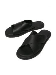 S.Oliver Klapki w kolorze czarnym rozmiar: 41. Czarne klapki i japonki męskie S.Oliver. Za 148.96 zł.