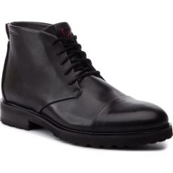 Kozaki STRELLSON - New Brown 4010002478 Black 900. Czarne buty zimowe męskie Strellson, z materiału, bez zapięcia. W wyprzedaży za 299.00 zł.