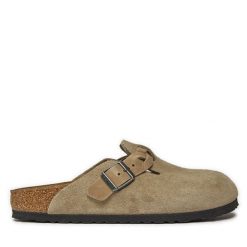 Klapki Birkenstock. Brązowe klapki damskie Birkenstock, bez wzorów, bez obcasa. Za 719.99 zł.
