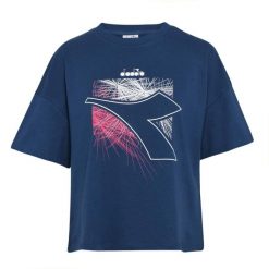 Koszulka damska DIADORA L. T-SHIRT SS LOGO FLARE. Niebieskie bluzki sportowe damskie Diadora, l, bez wzorów, bez ramiączek. Za 34.99 zł.