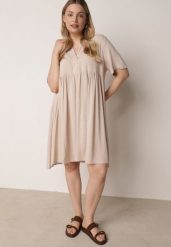 Beżowa Rozkloszowana Sukienka w Koszulowym Stylu z Bawełny Normae. Brązowe sukienki damskie Born2be, do pracy, l, bez wzorów, z bawełny, biznesowe, bez kołnierzyka, bez ramiączek, midi, koszulowe. Za 89.99 zł.