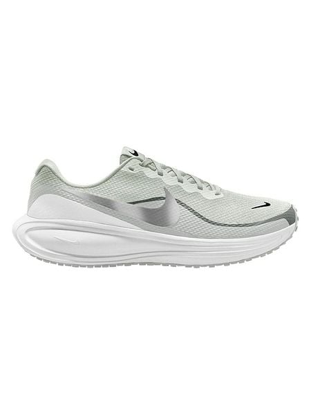 Nike Buty "REVOLUTION 8" w kolorze kremowym do biegania rozmiar: 44. Brązowe obuwie do biegania damskie Nike. Za 211.28 zł.
