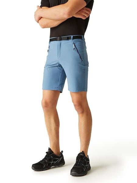 Regatta Szorty funkcyjne "Xert Str III" w kolorze błękitnym rozmiar: 50. Niebieskie szorty męskie Regatta, z materiału, bez kołnierzyka. Za 91.34 zł.