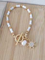 Nakkash Pozłacana bransoletka z kamieniami szlachetnymi rozmiar: onesize. Białe bransoletki damskie Nakkash, pozłacane. Za 43.99 zł.