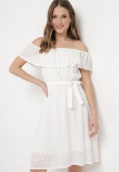 Biała Sukienka Hiszpanka z Ozdobnym Haftem i Paskiem w Talii Perenna. Białe sukienki damskie Born2be, na co dzień, l, bez wzorów, eleganckie, bez kołnierzyka, bez ramiączek, mini, kopertowe. W wyprzedaży za 79.99 zł.