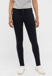 Damskie Spodnie Jeansowe Mustang Style Shelby Skinny Denim Black 1015976 4000 802. Czarne spodnie materiałowe damskie Mustang, bez wzorów, z denimu. Za 219.99 zł.
