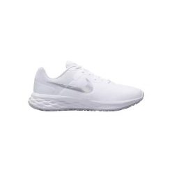 Buty do biegania damskie Nike Revolution 6 NN. Białe obuwie do biegania damskie Nike, nike revolution. Za 376.00 zł.