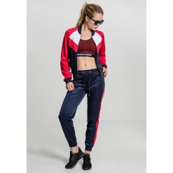 Parka dla kobiet Urban Classic raglan. Czerwone parki damskie Urban Classics, na zimę, bez wzorów. Za 191.00 zł.