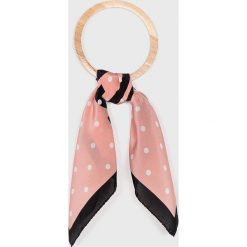 Moschino - Apaszka. Czerwone apaszki damskie MOSCHINO, bez wzorów, z jedwabiu. Za 299.90 zł.