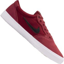Czerwone Buty Nike Sb Chron Solarsoft M CD6278-602. Czerwone buty sportowe na co dzień męskie Nike, na jesień, z materiału, bez zapięcia. W wyprzedaży za 299.00 zł.