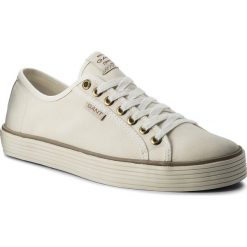 Tenisówki GANT - Baron 16638459 Off White G20. Białe trampki i tenisówki męskie Gant, bez wzorów, z gumy, bez zapięcia. W wyprzedaży za 229.00 zł.