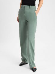 HUGO Spodnie Kobiety Sztuczne włókno zielony, 34. Zielone spodnie materiałowe damskie Hugo, bez wzorów, z włókna, eleganckie. Za 599.95 zł.