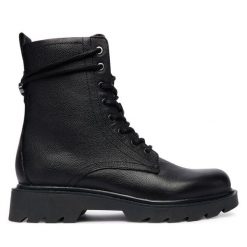 Trapery Tamaris. Czarne trapery damskie Tamaris, bez obcasa. Za 409.99 zł.