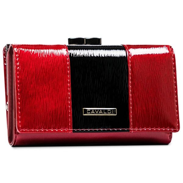 Elegancki, czerwony portfel damski ze skóry naturalnej zamykany na bigiel i zatrzask - 4U Cavaldi. Czerwone portfele damskie 4U Cavaldi, bez wzorów, ze skóry. Za 73.99 zł.