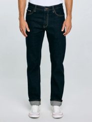 Jeansy męskie z prostą nogawką granatowe Colt 640. Niebieskie jeansy męskie Big Star. Za 429.99 zł.