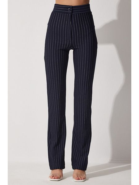 Happiness Istanbul Spodnie w kolorze granatowym rozmiar: 36. Niebieskie spodnie materiałowe damskie Happiness Istanbul, bez wzorów, z materiału, z podwyższonym stanem. Za 70.41 zł.