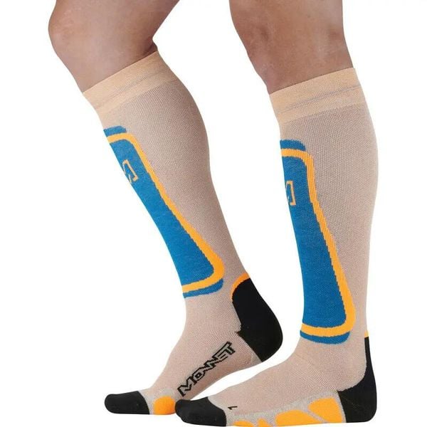 Skarpetki Monnet Fusion. Brązowe skarpetki damskie MONNET, bez wzorów. Za 224.50 zł.