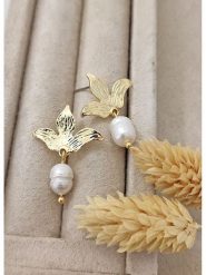 Nakkash Pozłacane kolczyki-wkrętki z perłami rozmiar: onesize. Żółte kolczyki damskie Nakkash, z perłą, pozłacane. Za 96.14 zł.