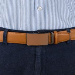 Pasek męski skórzany 3,5 cm klamra automatyczna Beltimore camel 50-571 : Kolory - brązowy, beżowy, Rozmiar pasków - r.110-125 cm. Brązowe paski męskie bez wzorów, ze skóry, wizytowe. Za 64.99 zł.