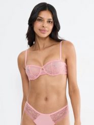 Triumph Biustonosz na fiszbinach - Allure Kobiety różowy, 75E. Czerwone biustonosze Triumph, z aplikacjami, z koronki. Za 179.95 zł.