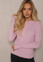 Jasnoróżowy Sweter z Wiskozą i Ozdobnym Splotem Saviana. Czerwone swetry klasyczne damskie Renee, z jeansu, bez kołnierzyka. Za 74.99 zł.