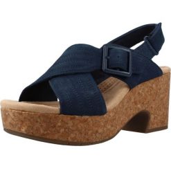 Sandały CLARKS NERISA WEST Niebieski. Niebieskie obuwie trekkingowe damskie Clarks. Za 194.99 zł.