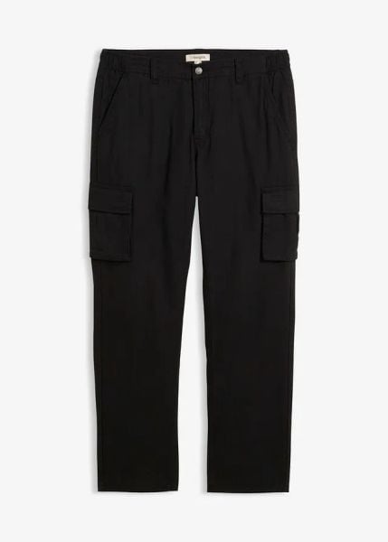 Spodnie bojówki na ciepłej flanelowej podszewce, relaxed fit, z wygodnym pasem. Czarne spodnie materiałowe męskie bonprix, bez wzorów. Za 199.99 zł.