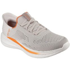 Buty sportowe Skechers Slade Quinto. Szare buty sportowe na co dzień męskie Skechers, z materiału, bez zapięcia, trekkingowe. Za 299.00 zł.