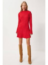 Happiness Istanbul Dzianinowa sukienka w kolorze czerwonym rozmiar: S/M. Czerwone sukienki damskie Happiness Istanbul, m, bez wzorów, z dzianiny, bez kołnierzyka, bez ramiączek, mini. Za 118.28 zł.