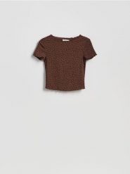 Krótki t-shirt w groszki - ciemnobrązowy. Brązowe t-shirty damskie Reserved, l, bez wzorów, z dzianiny, bez kołnierzyka. Za 49.99 zł.