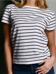Bawełniana koszulka z kieszonką - wielobarwny. T-shirty damskie Sinsay, l, bez wzorów, z bawełny, bez kołnierzyka. Za 12.99 zł.