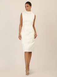 APART Sukienka w kolorze kremowym rozmiar: 38. Brązowe sukienki damskie Apart, bez wzorów, z koronki, bez kołnierzyka, bez ramiączek, midi. Za 369.99 zł.