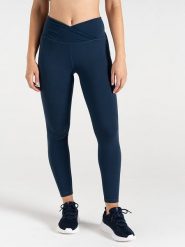 Dare 2b Legginsy sportowe "Revived" w kolorze granatowym rozmiar: 38. Niebieskie legginsy damskie Dare 2b, bez wzorów, z materiału, outdoorowe. Za 92.21 zł.