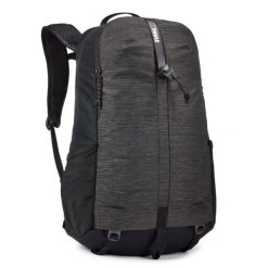Plecak turystyczny Thule Nanum 18L - black. Czarne plecaki damskie Thule, bez wzorów, sportowe. Za 375.99 zł.