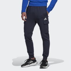 Spodnie dresowe męskie adidas Essentials Fleece Regular Tapered Cargo. Białe spodnie dresowe męskie Adidas, z dresówki. Za 199.00 zł.