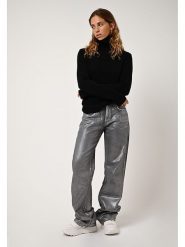 AUTHENTIC CASHMERE Kaszmirowy golf "Suzie" w kolorze czarnym rozmiar: L. Czarne golfy damskie AUTHENTIC CASHMERE, l, bez wzorów, z kaszmiru, bez ramiączek. Za 426.40 zł.