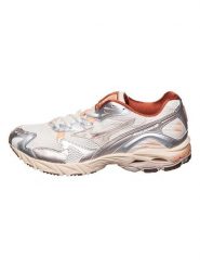 Mizuno Buty "Wave Rider" w kolorze srebrno-białym do biegania rozmiar: 42,5. Białe obuwie do biegania damskie Mizuno. Za 332.45 zł.
