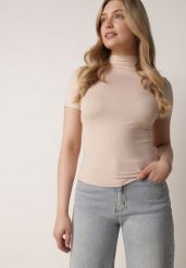 Jasnobeżowy Dopasowany T-shirt z Wiskozy z Golfem Isovera. Brązowe t-shirty damskie Born2be, m, z aplikacjami, z materiału, bez kołnierzyka. Za 59.99 zł.