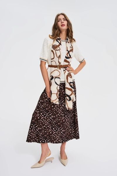 Pasek z klamrą w kolorze złotym. Żółte paski damskie MOODO, bez wzorów, z poliesteru. W wyprzedaży za 34.99 zł.