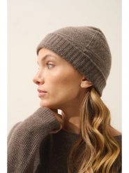 Just Cashmere Kaszmirowa czapka "Ember" w kolorze szarobrązowym rozmiar: onesize. Brązowe czapki zimowe damskie Just Cashmere, z kaszmiru. Za 145.26 zł.