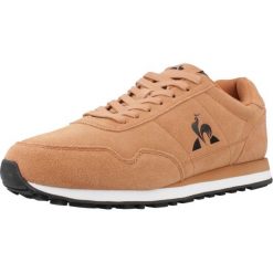 Buty LE COQ SPORTIF ASTRA_2 Pomarańczowy. Brązowe buty trekkingowe męskie Le Coq Sportif, z tkaniny, bez zapięcia, trekkingowe. Za 331.99 zł.
