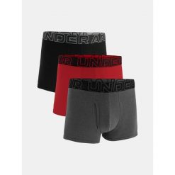 Bokserki męskie Under Armour M Perf Cotton 3-calowe, szaro-szare, 3-pak. Czerwone bokserki męskie Under Armour, bez wzorów. Za 273.99 zł.