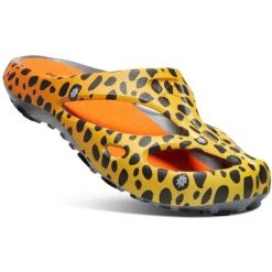 KEEN Shanti klapki damskie multikolor lekkie wygodne. Brązowe klapki damskie Keen, bez wzorów, bez obcasa. Za 267.99 zł.