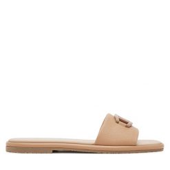 Klapki Aigner. Brązowe klapki damskie Aigner, bez wzorów, bez obcasa. Za 939.99 zł.