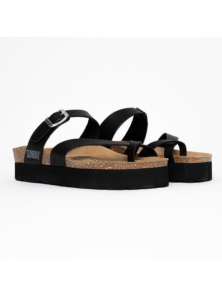 Sunbay Klapki "Acheron" w kolorze czarnym na koturnie rozmiar: 38. Czarne klapki damskie Sunbay, bez wzorów, bez obcasa, na koturnie. Za 109.95 zł.